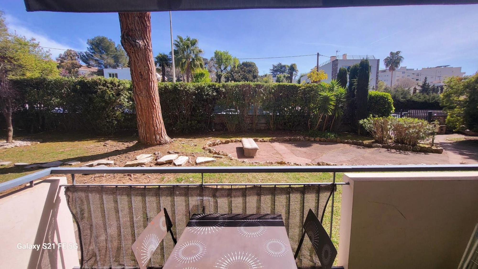 Cannes Studio - Wifi, Clim Luaran gambar